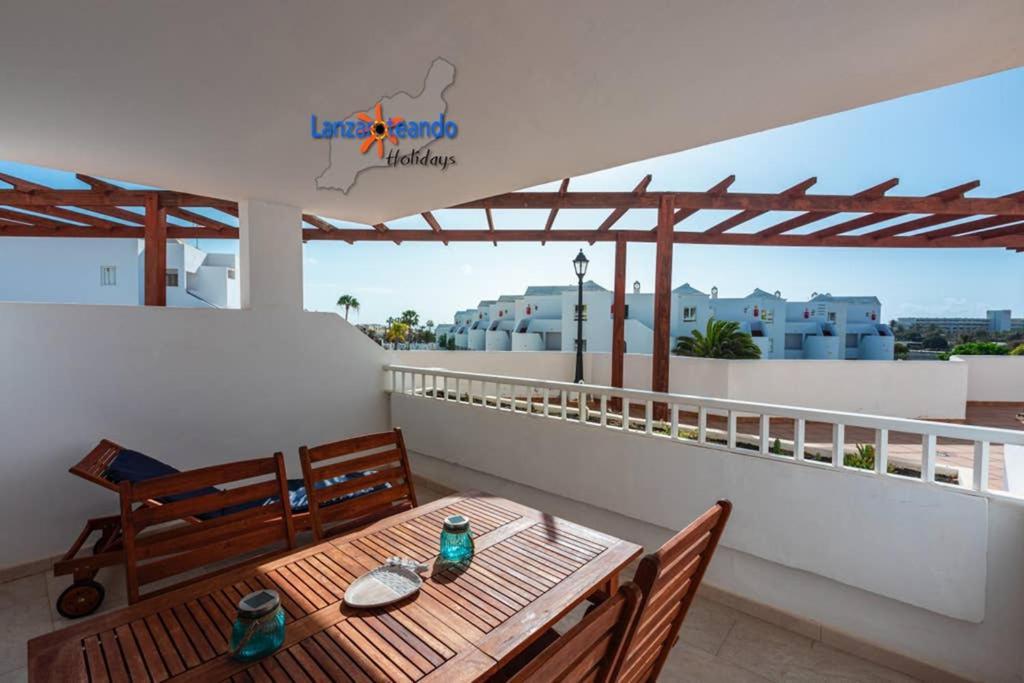 Vivienda Vacacional Ocean Pearl Costa Teguise Exterior foto